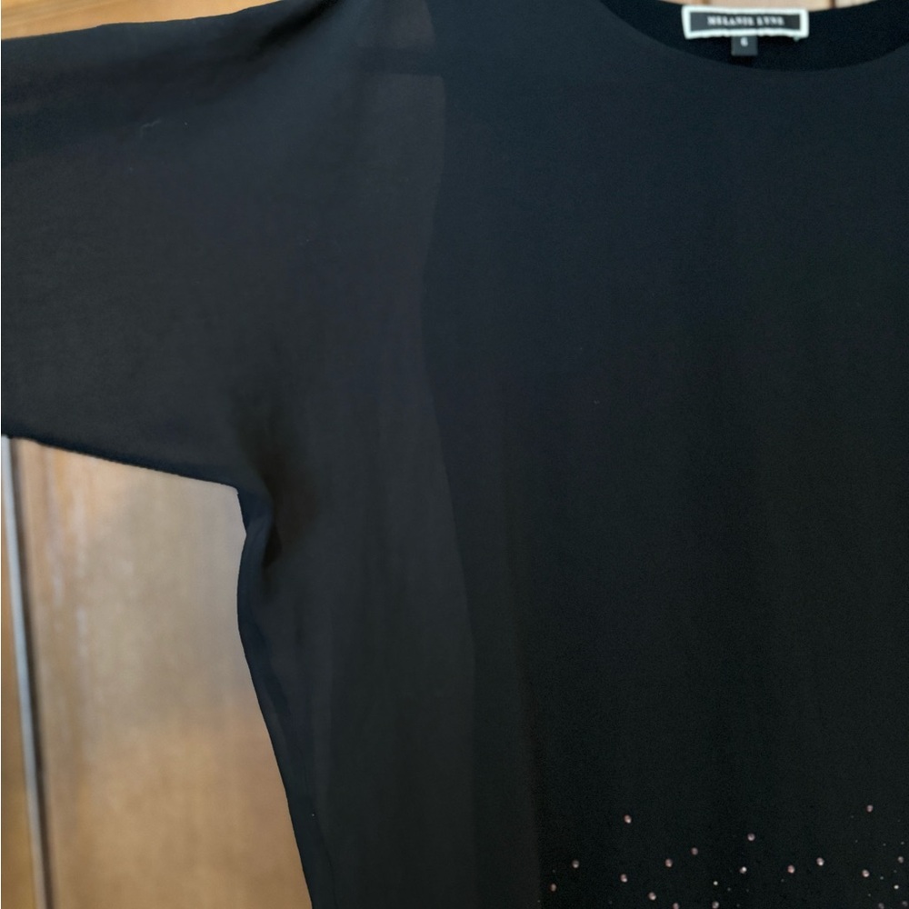 Black top with pink diamond